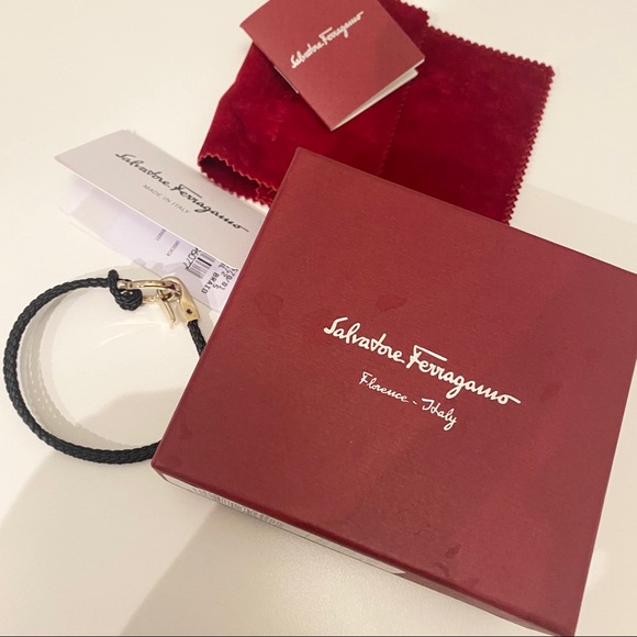 Salvatore Ferragamo bracelet - Picture 2 of 8